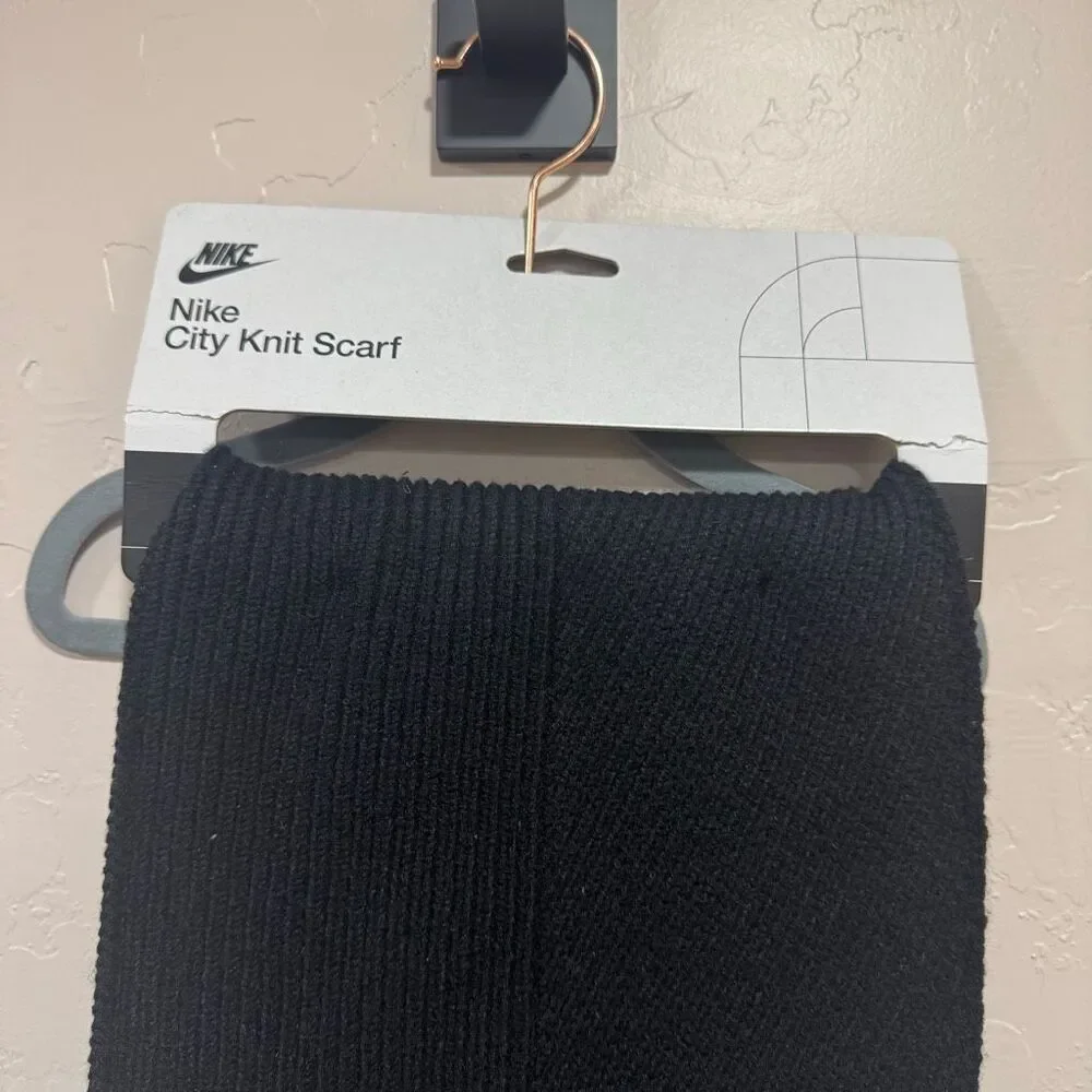 New Nike City Knit Scarf